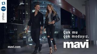 Serenay Sarikaya feet photo thumbnail