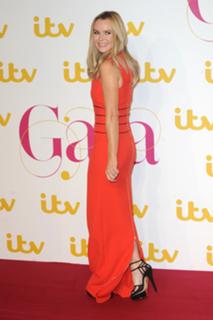 Amanda Holden feet photo thumbnail