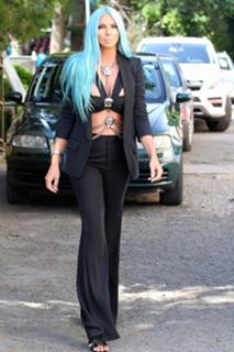 Jelena Karleusa feet photo thumbnail