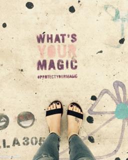 Lily Collins feet photo thumbnail