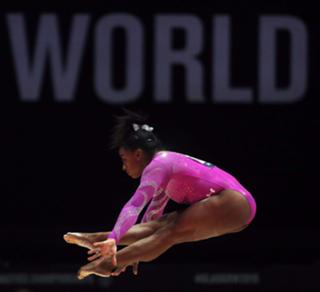 Simone Biles feet photo thumbnail