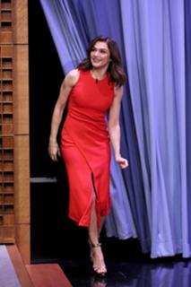 Rachel Weisz feet photo thumbnail