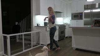 Justine Ezarik feet photo thumbnail