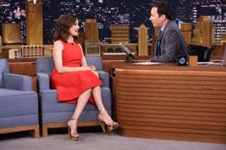 Rachel Weisz feet photo thumbnail