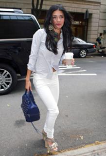Jessica Szohr feet photo thumbnail