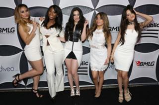 Camila Cabello feet photo thumbnail