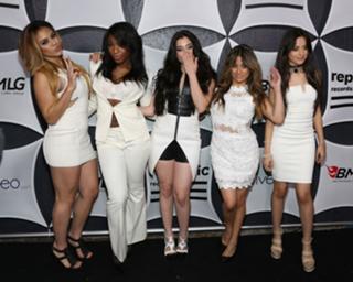 Camila Cabello feet photo thumbnail