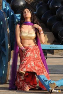 Kriti Kharbanda feet photo thumbnail