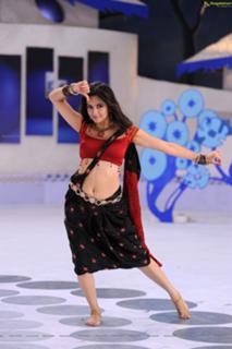 Kriti Kharbanda feet photo thumbnail