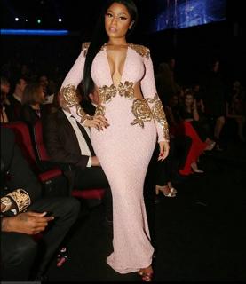 Nicki Minaj feet photo thumbnail