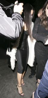 Selena Gomez feet photo thumbnail