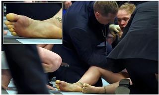 Ronda Rousey feet photo thumbnail