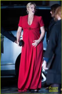 Kate Winslet feet photo thumbnail