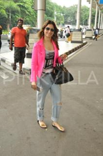 Tamannaah Bhatia feet photo thumbnail