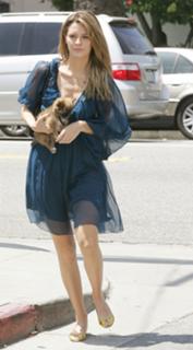 Mischa Barton feet photo thumbnail