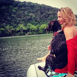 Shantel VanSanten feet photo thumbnail