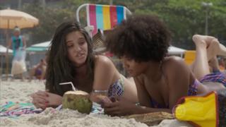 Juliana Paiva feet photo thumbnail