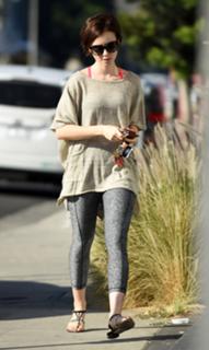 Lily Collins feet photo thumbnail