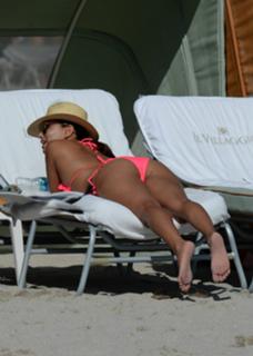 Eva Longoria feet photo thumbnail