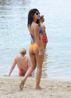 Jasmin Walia feet photo thumbnail