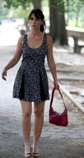 Jennifer Love Hewitt feet photo thumbnail