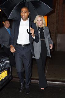 Jennifer Lawrence feet photo thumbnail