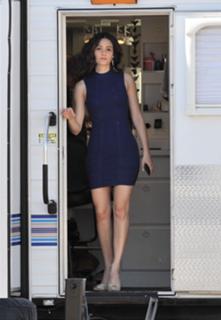 Emmy Rossum feet photo thumbnail