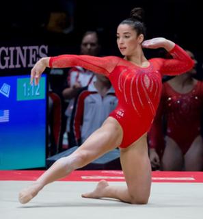 Aly Raisman feet photo thumbnail