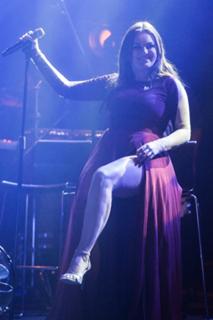 Ewa Farna feet photo thumbnail