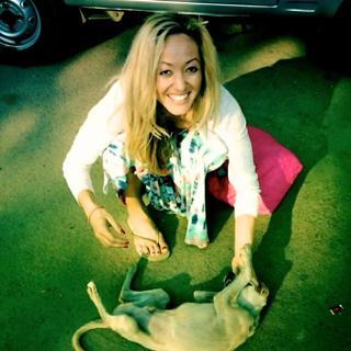 Kino MacGregor feet photo thumbnail