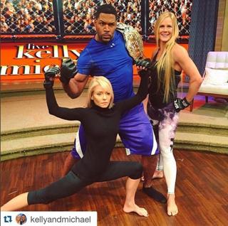 Holly Holm feet photo thumbnail