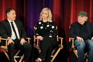 Jennifer Lawrence feet photo thumbnail