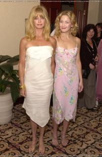 Kate Hudson feet photo thumbnail