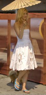 Kate Hudson feet photo thumbnail