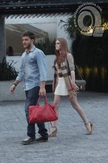 Marina Ruy Barbosa feet photo thumbnail