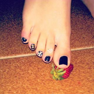 Isa Pes feet photo thumbnail