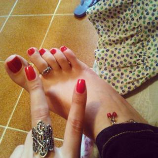 Isa Pes feet photo thumbnail
