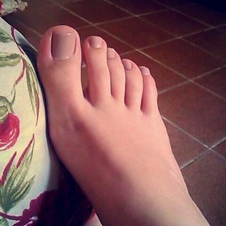 Isa Pes feet photo thumbnail