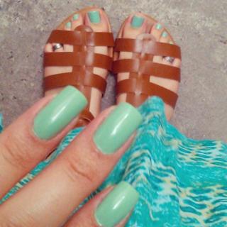 Isa Pes feet photo thumbnail