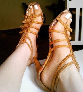 Isa Pes feet photo thumbnail
