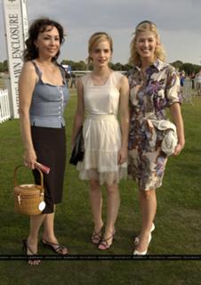 Emma Watson feet photo thumbnail