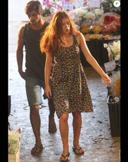 Marina Ruy Barbosa feet photo thumbnail