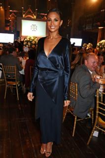 Alesha Dixon feet photo thumbnail