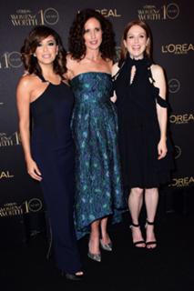Julianne Moore feet photo thumbnail