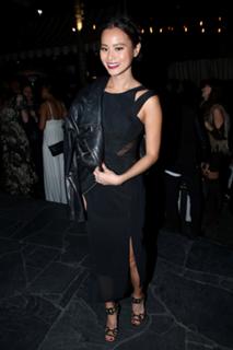Jamie Chung feet photo thumbnail
