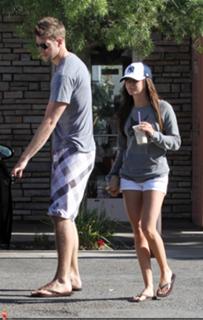 Ashley Tisdale feet photo thumbnail