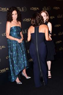 Julianne Moore feet photo thumbnail