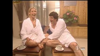 Michelle Hunziker feet photo thumbnail