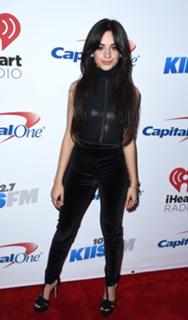 Camila Cabello feet photo thumbnail