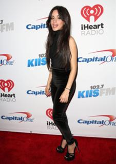 Camila Cabello feet photo thumbnail